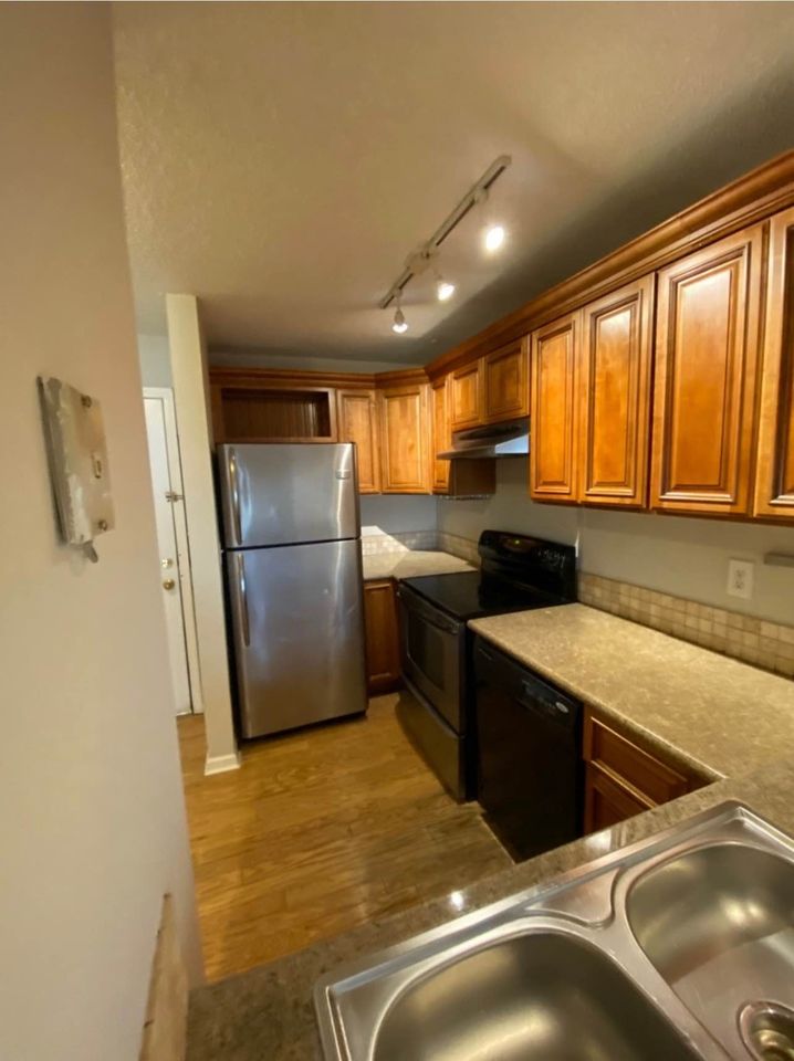 1 Bed 1 Bath - Apartment photo'