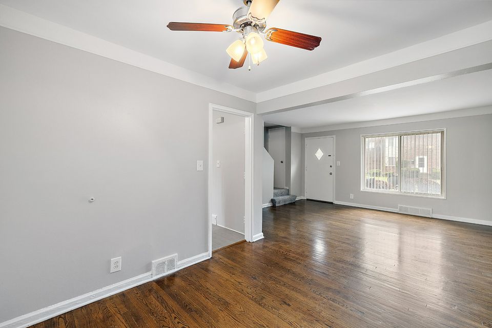 1 Bed 1 Bath Townhouse photo'