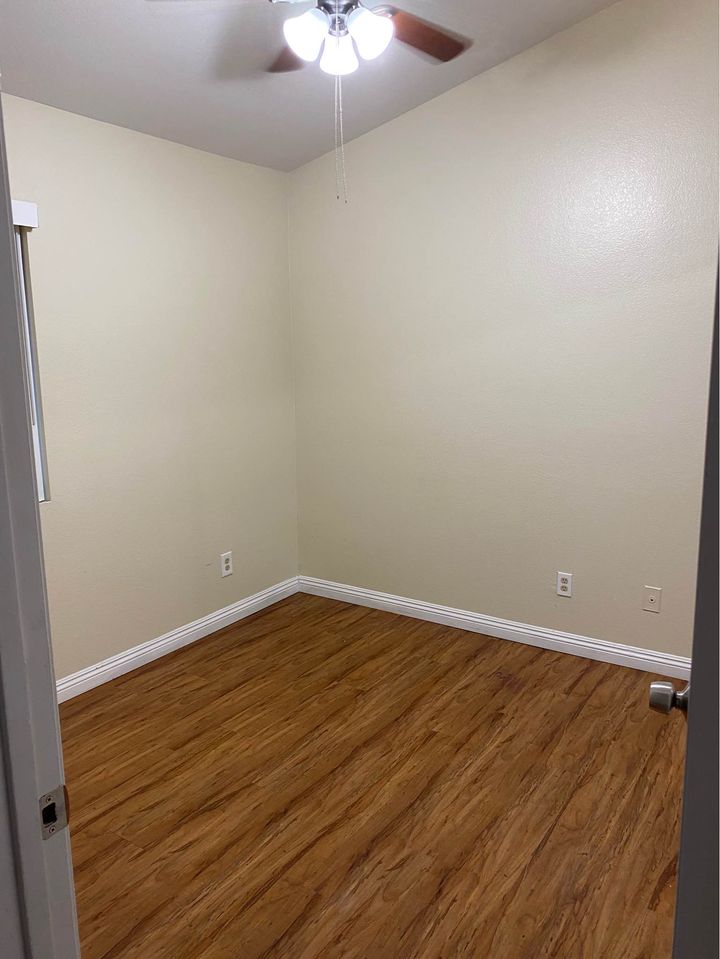 1 Bed 1 Bath - Townhouse photo'