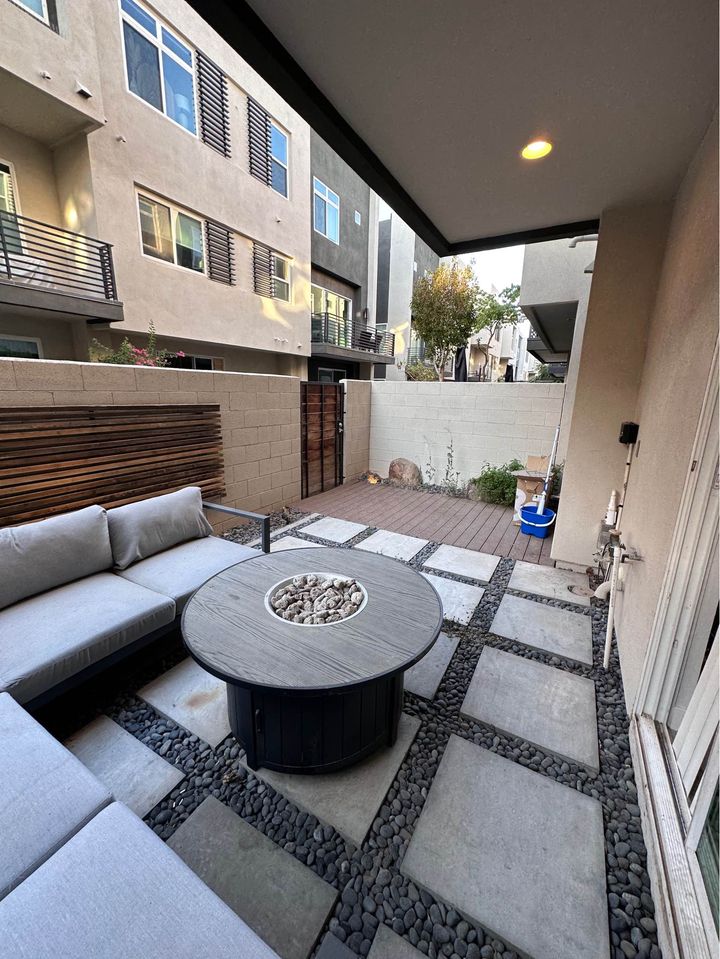 1 Bed 1 Bath - Townhouse photo'