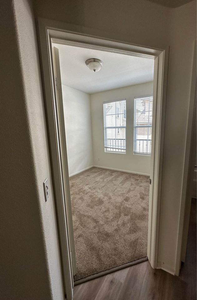 1 Bed 1 Bath - Townhouse photo'