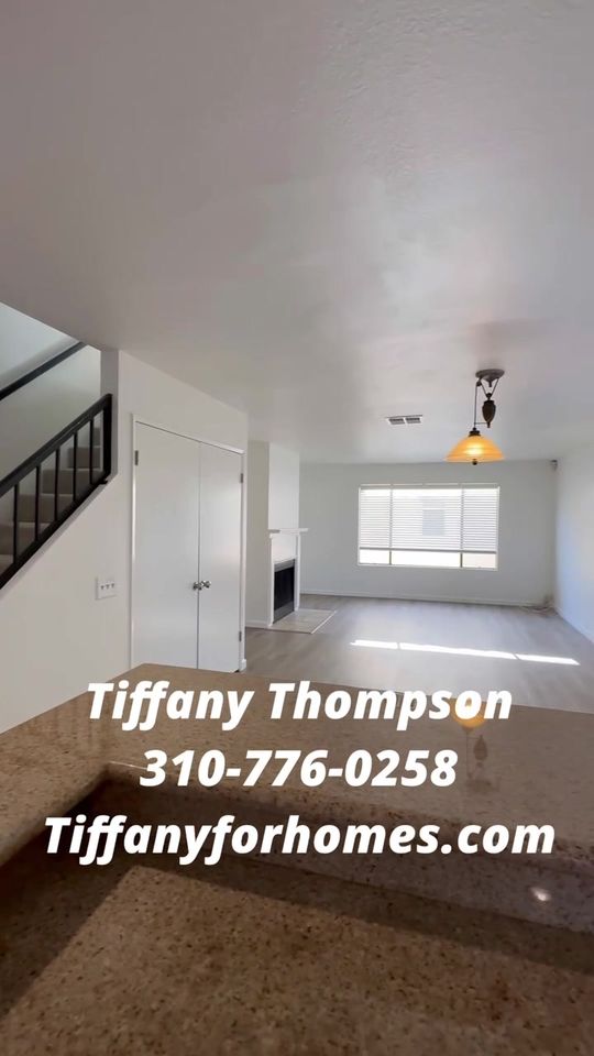 2 Beds 1.5 Baths - Townhouse