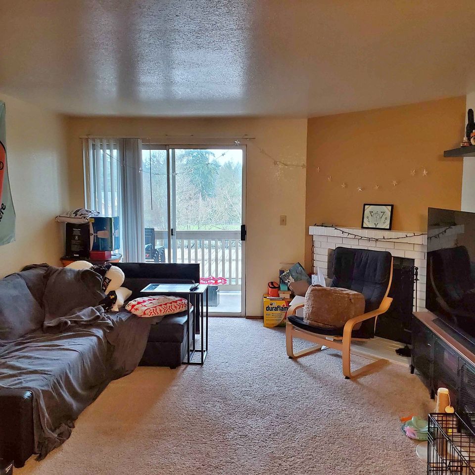 2 Beds 1 Bath - Apartment