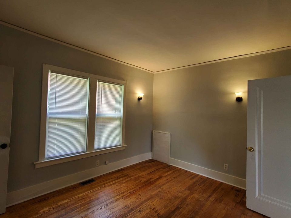 2 Beds 1 Bath - Apartment photo'