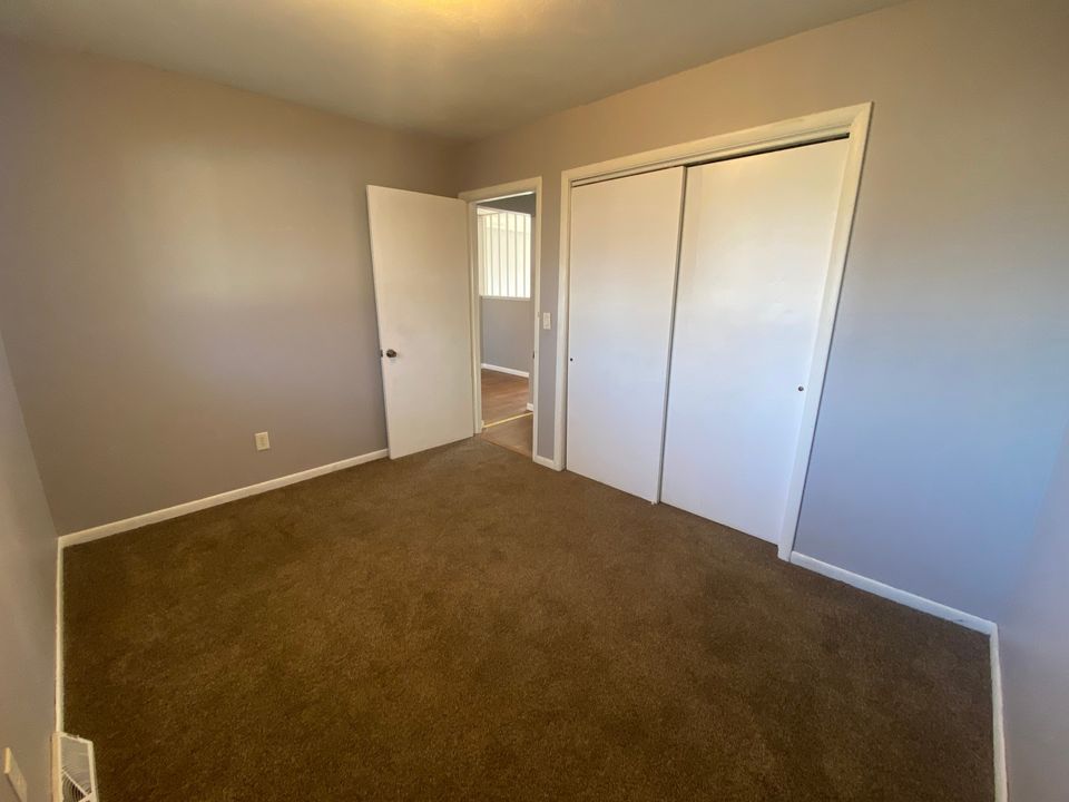 2 Beds 1 Bath Apartment photo'