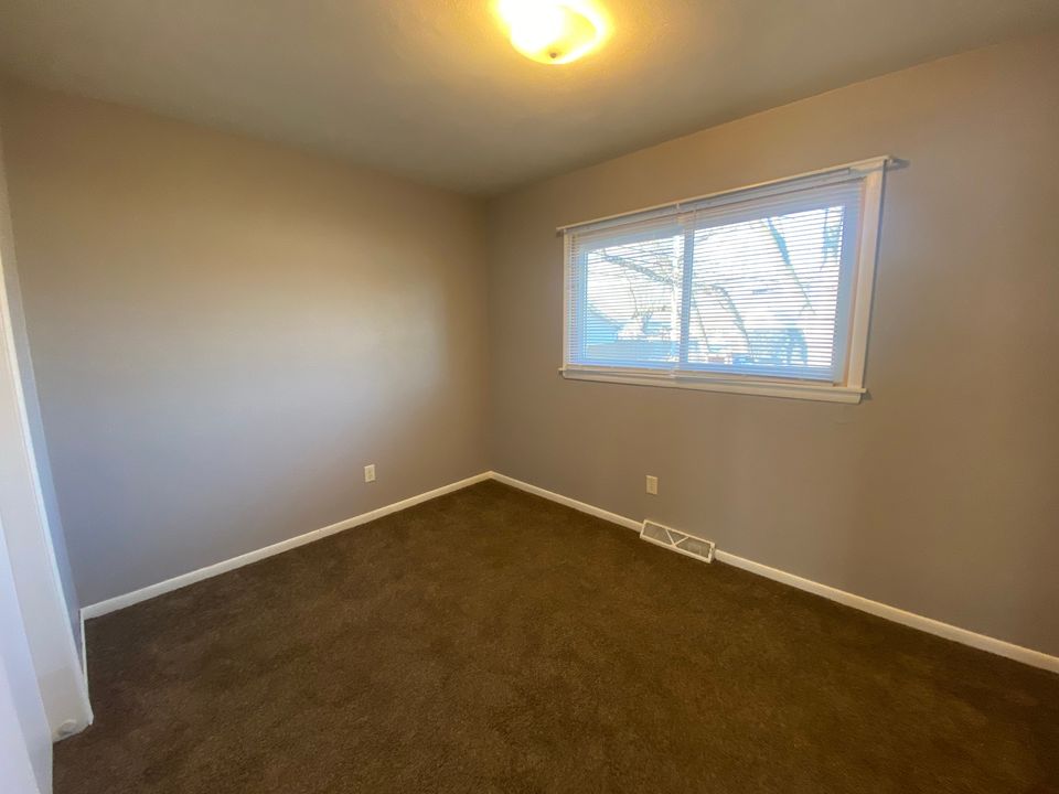 2 Beds 1 Bath Apartment photo'