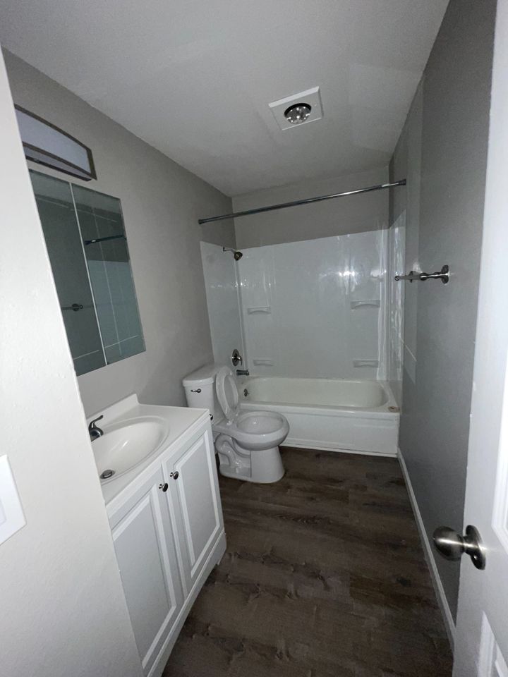 2 Beds 1 Bath Apartment photo'