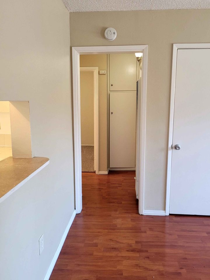 2 Beds 1 Bath Apartment photo'