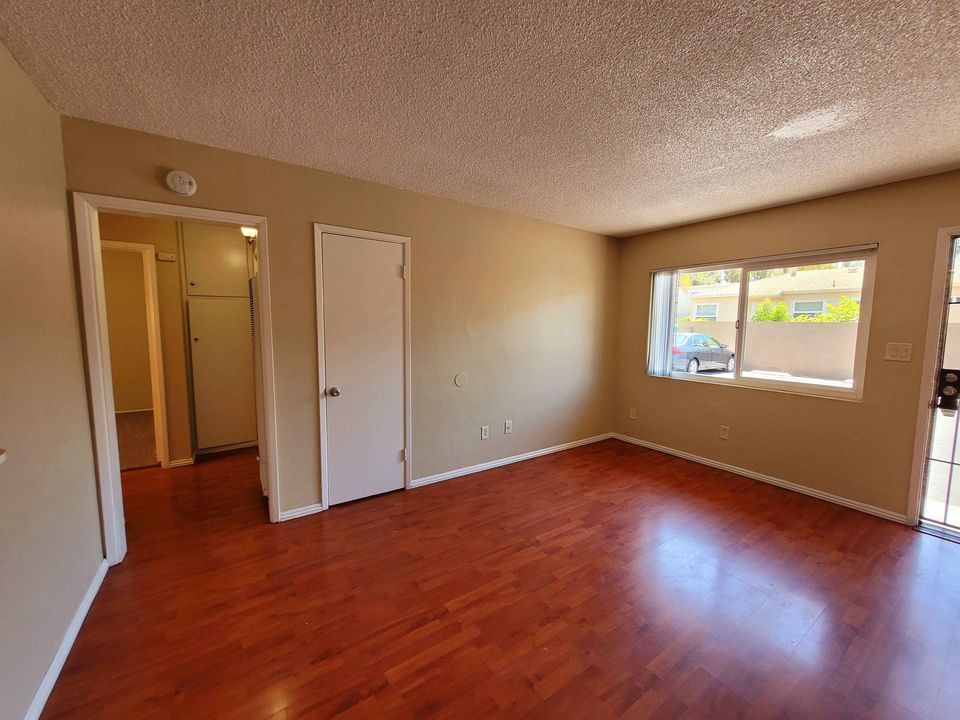 2 Beds 1 Bath Apartment - 38