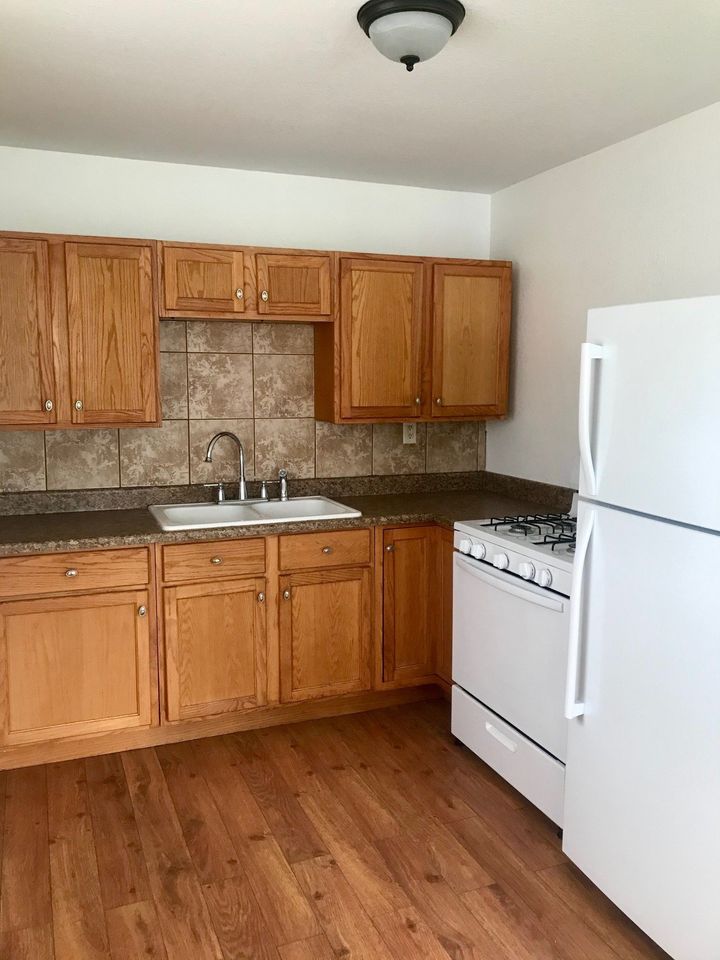 2 Beds 1 Bath Apartment/condo photo'