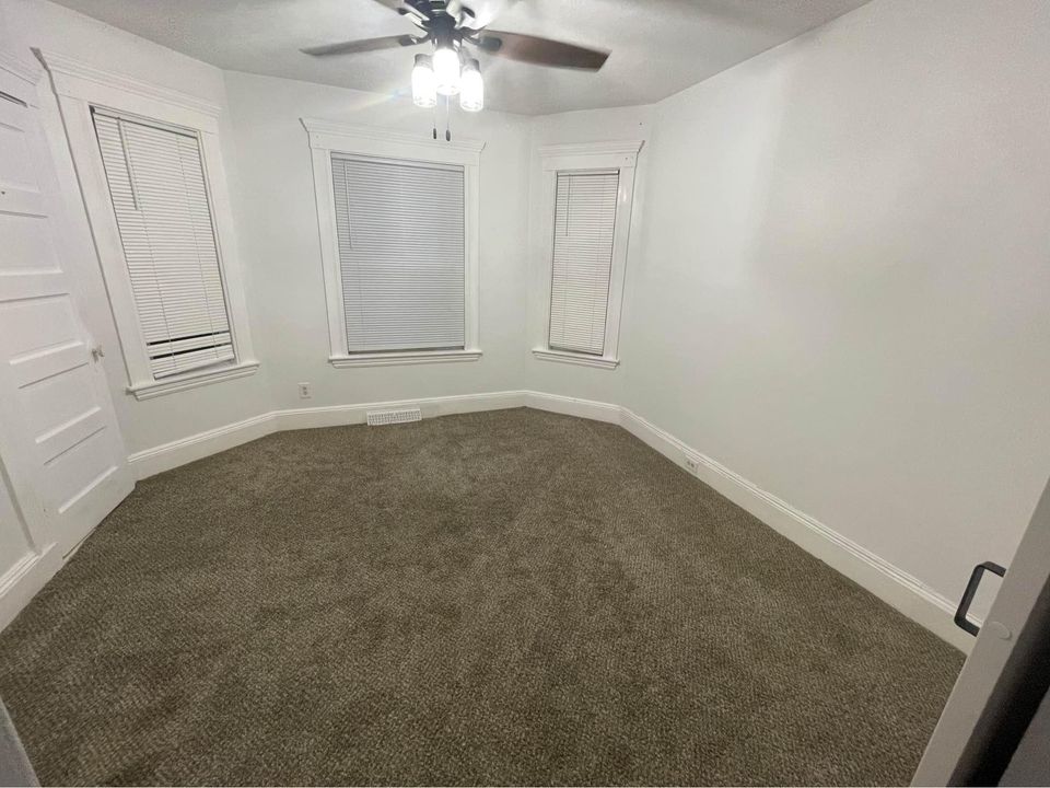 2 Beds 1 Bath Apartment photo'