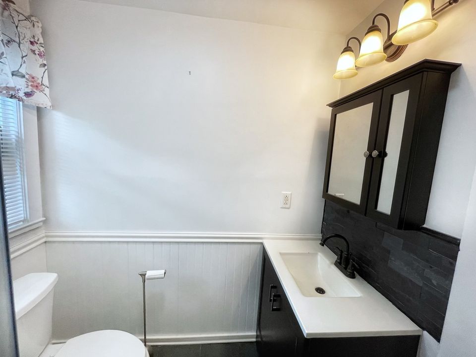 2 Beds 1 Bath Apartment photo'