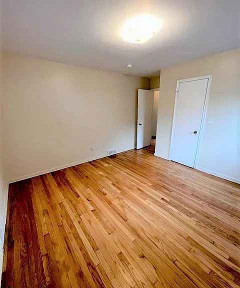 2 Beds 1 Bath - Apartment - 12