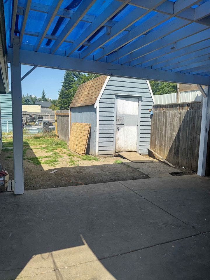 2 Beds 1 Bath - House photo'