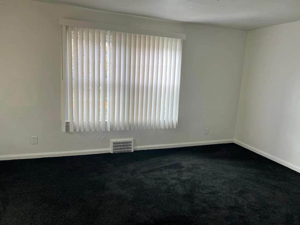 2 Beds 1 Bath - House photo'