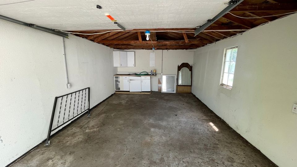 2 Beds 1 Bath House photo'