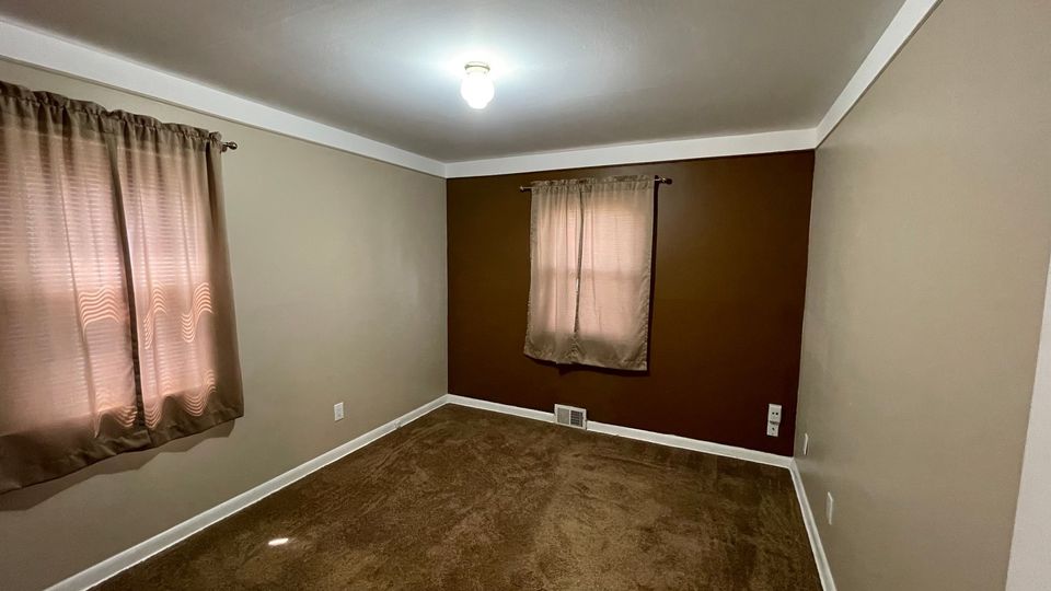 2 Beds 1 Bath House photo'