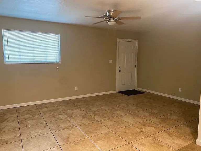 2 Beds 1 Bath - House photo'