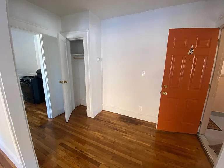 2 Beds 1 Bath - House photo'