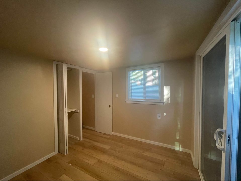 2 Beds 1 Bath - House photo'