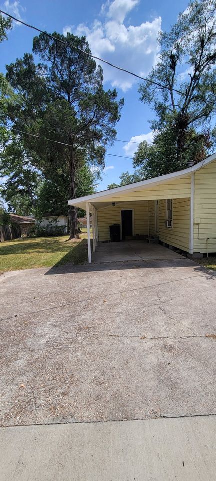 2 Beds 1 Bath House photo'