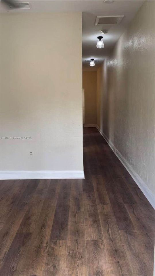 2 Beds 1 Bath - Townhouse photo'