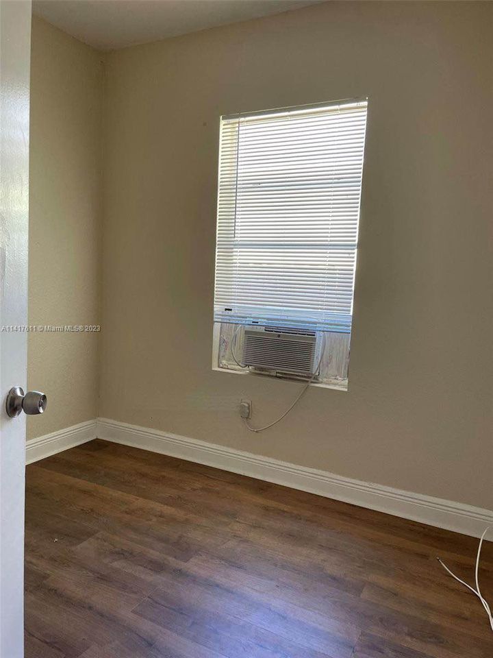 2 Beds 1 Bath - Townhouse photo'