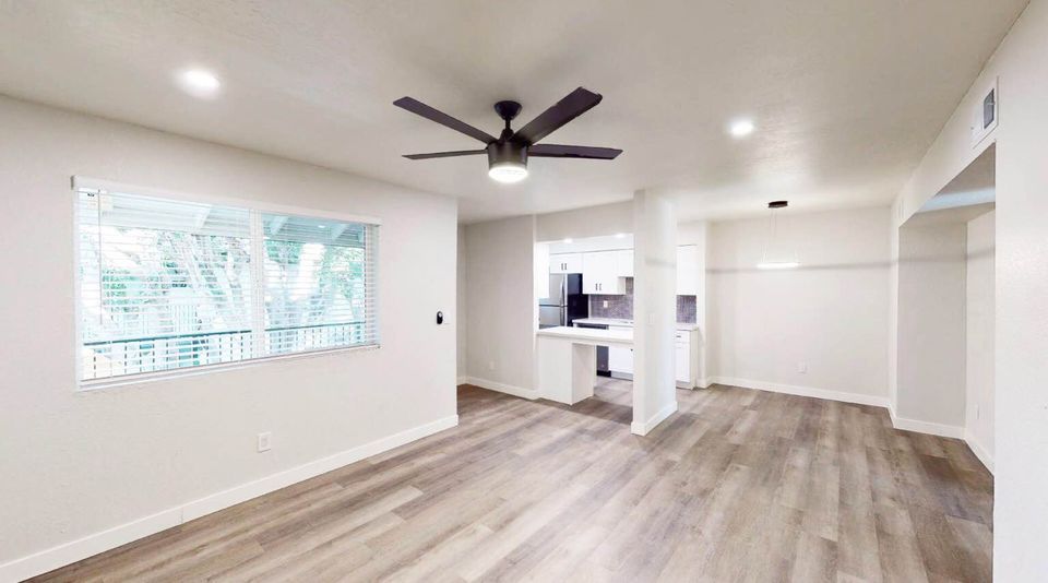 2BD/2BA Washer & Dryer in unit! Patio!