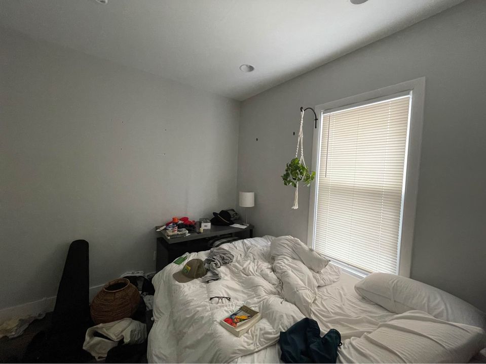 3 Beds 1 Bath - Apartment photo'