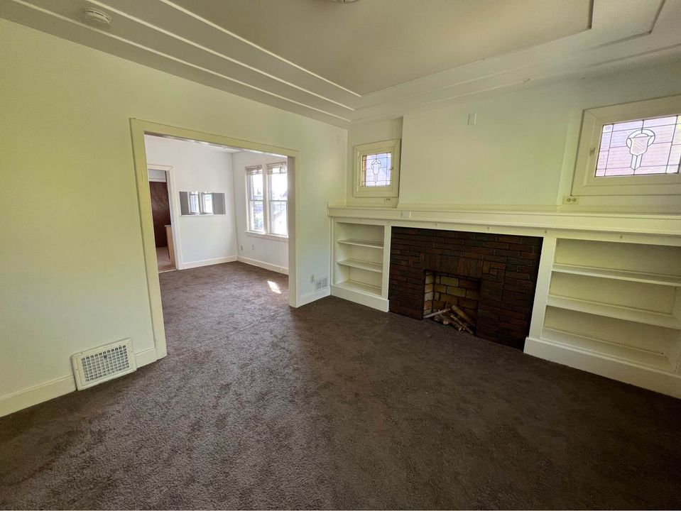 3 Beds 1 Bath - House photo'