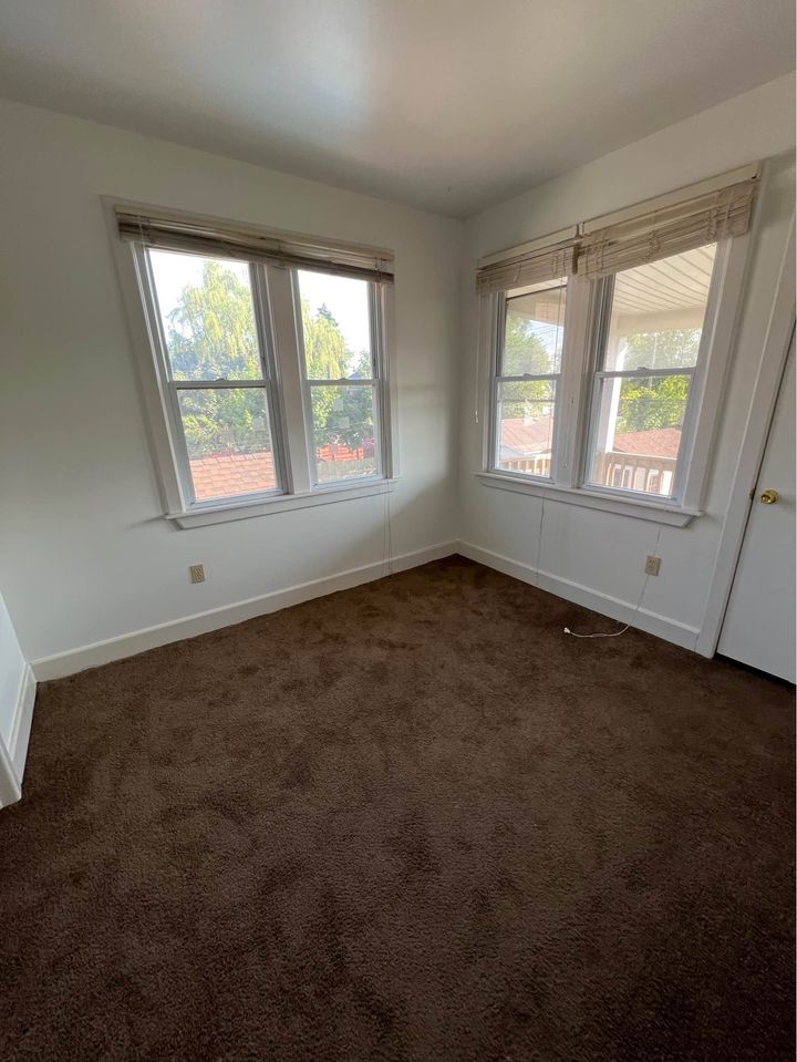 3 Beds 1 Bath - House photo'