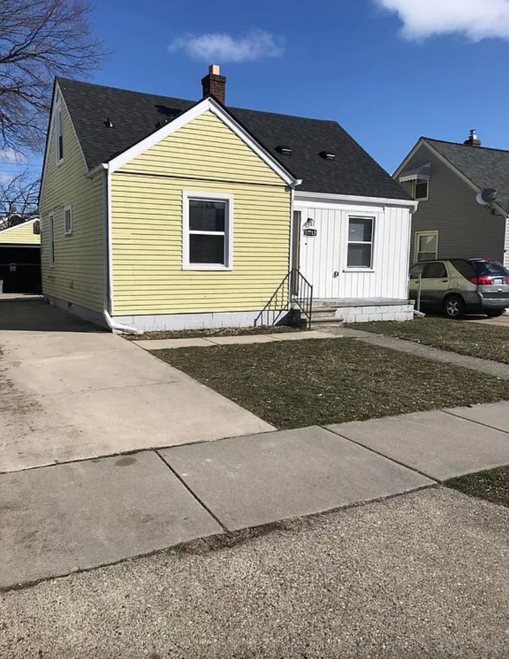 3 Beds 1 Bath - House photo'