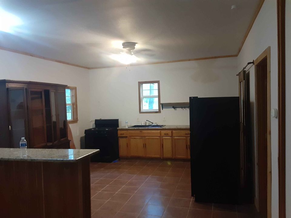 3 Beds 1 Bath - House photo'