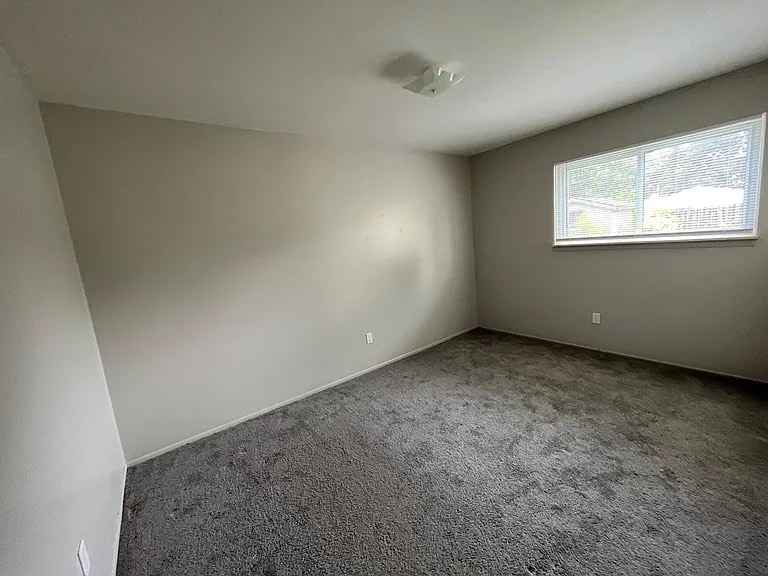 3 Beds 1 Bath - House photo'