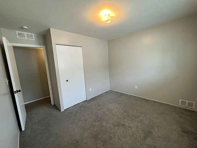 3 Beds 1 Bath - House photo'