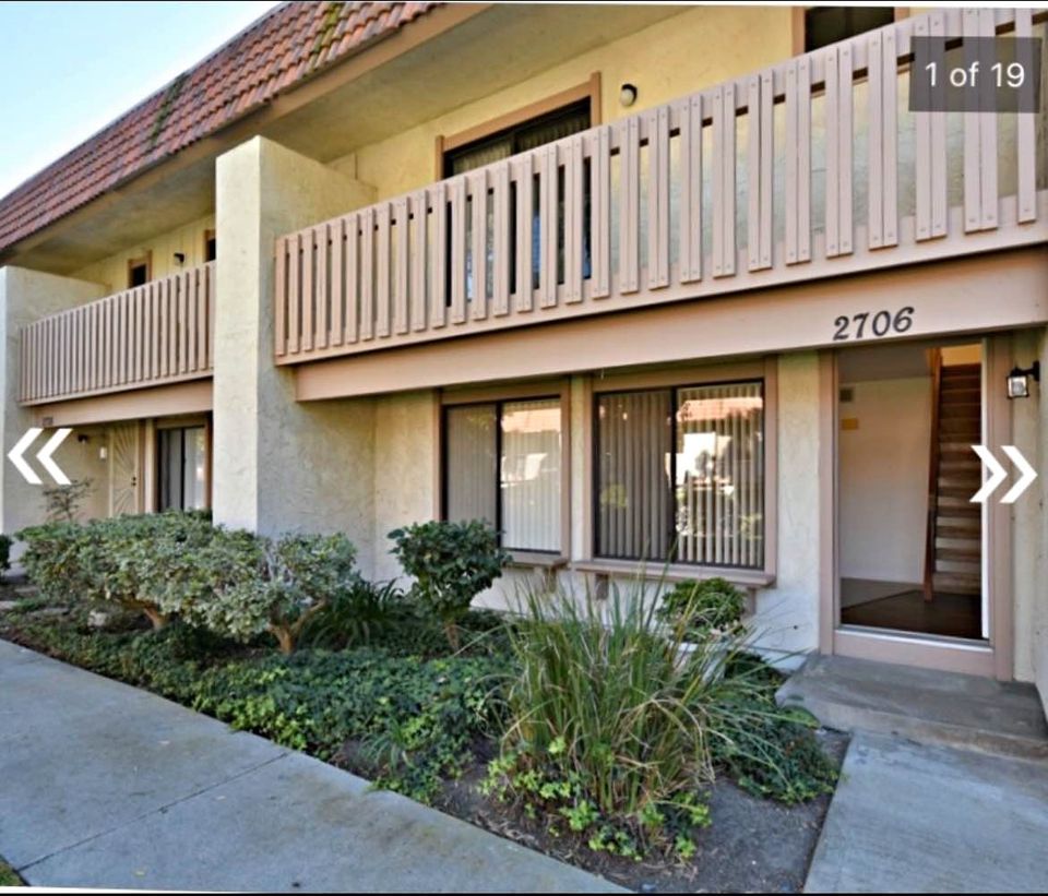 3 Beds 2.5 Baths - Townhouse