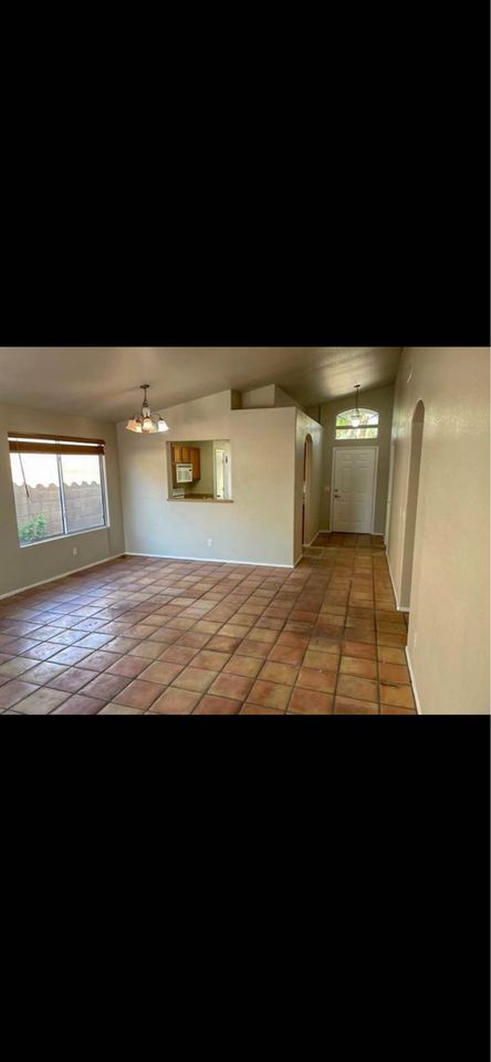 3 Beds 2 Baths - House photo'