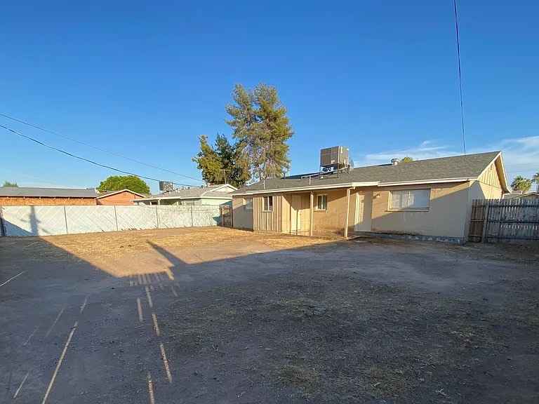 3 Beds 2 Baths - House photo'