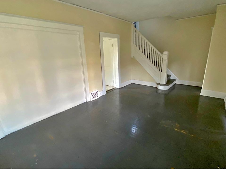 4 Beds 1 Bath - House photo'