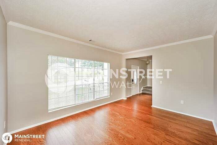 4bed 2bath with 2006sqft for rent (house)