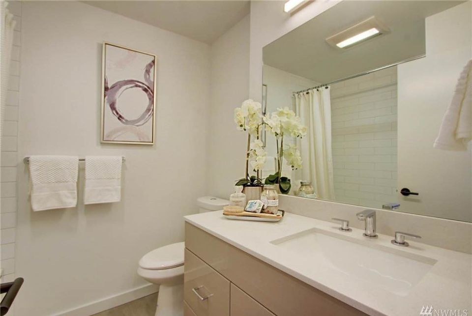 1 Bed 1 Bath - Townhouse photo'