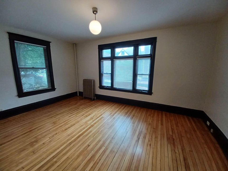 2 Beds 1 Bath Apartment photo'