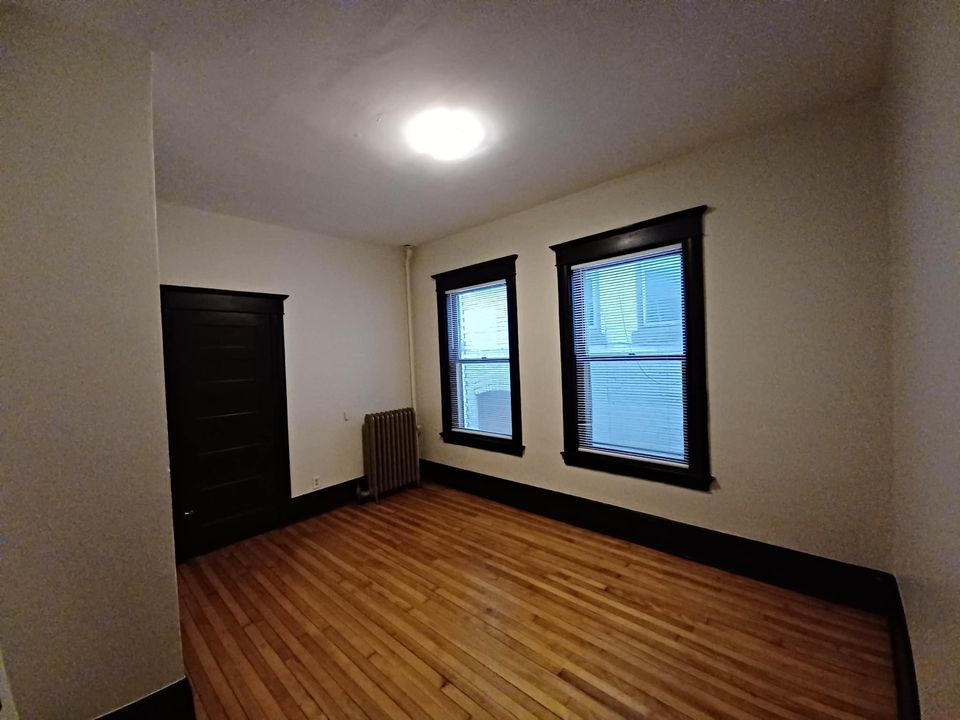 2 Beds 1 Bath Apartment photo'