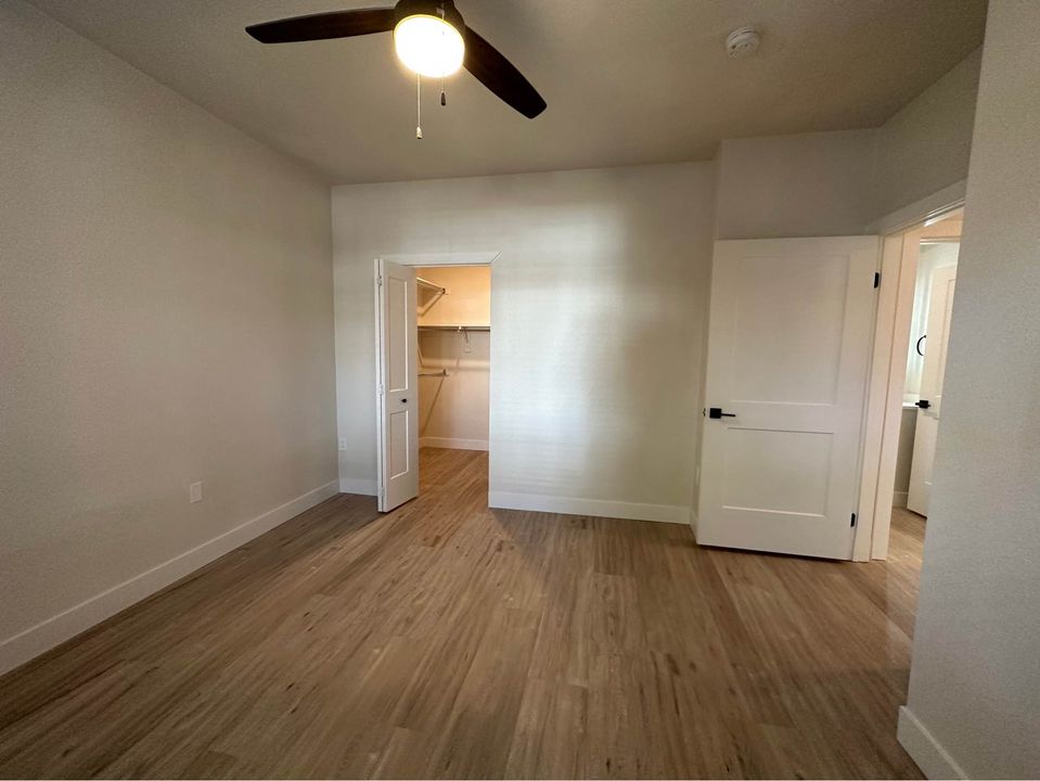 2 Beds 2 Baths - Townhouse photo'