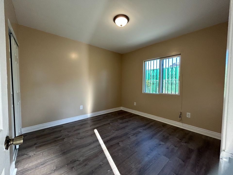 2 Beds 1 Bath House photo'