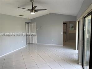 2 Beds 2.5 Baths Townhouse photo'