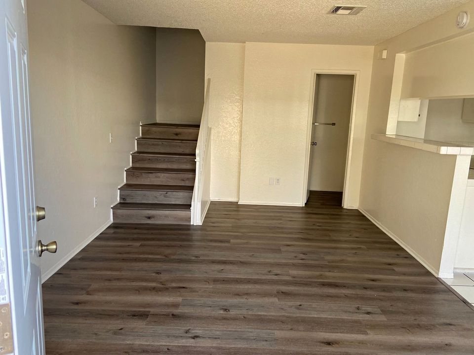 2 Beds 2 Baths Townhouse