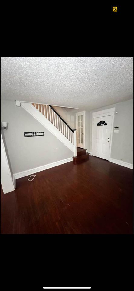 3 Beds 1 Bath - House photo'