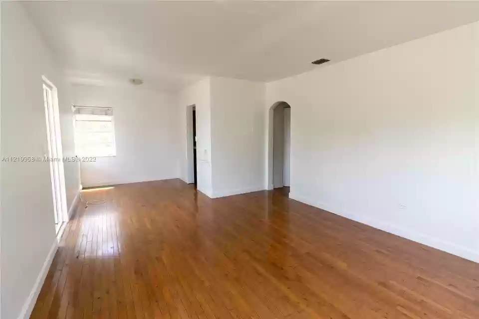 Apartment for rent $1500 deposit photo'