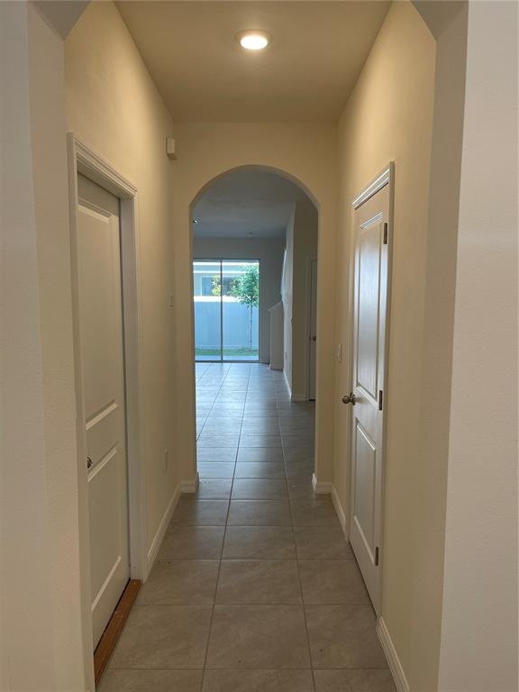 3 Beds 2.5 Baths - Townhouse